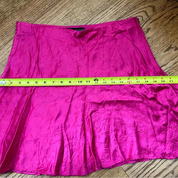 ZARA Crinkle Pink Mini A Line Skirt Blogger Fav Size L - Picture 12 of 14